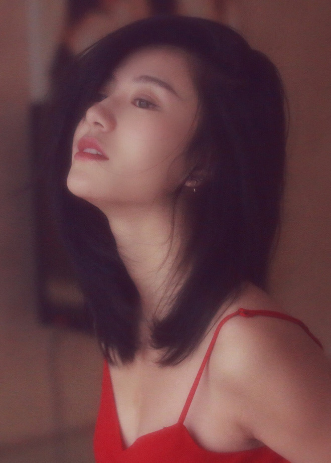 Nhiếp ảnh gia 9X vừa chụp hình đẹp, vừa xinh như hot girl